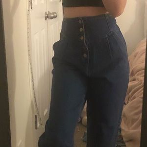 Mom jeans